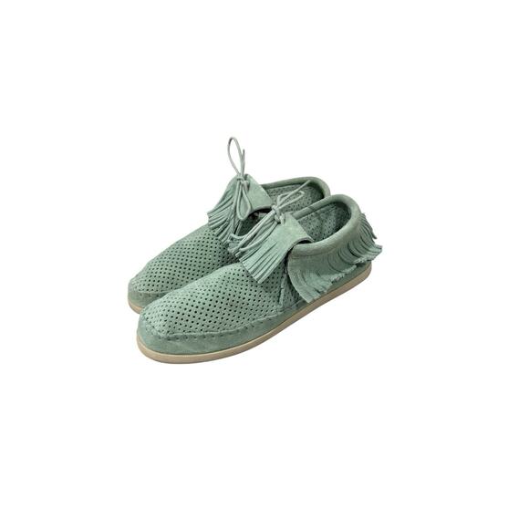 Minnetonka Women's Size 9.5 Venice Perforated Fringe Bootie Mint Teal Moccasin - Picture 1 of 9